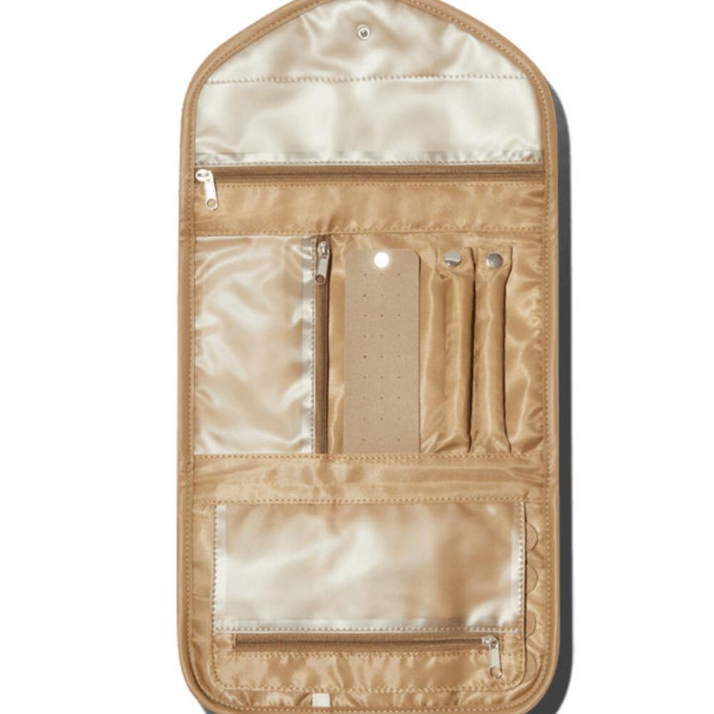 NWT 8 Other Reasons Jewelry Travel Bag